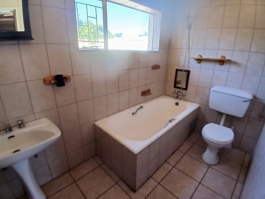 4 Bedroom Property for Sale in Kuruman Northern Cape